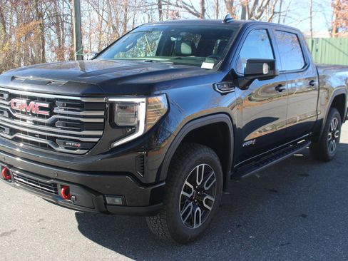 New 2026 GMC Sierra 1500 AT4 w/ AT4 Premium Package image 3