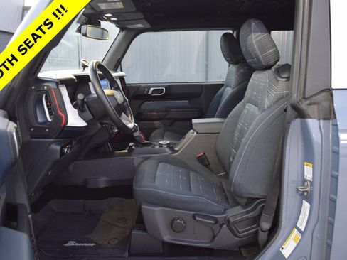 Certified 2024 Ford Bronco Heritage Edition image 3
