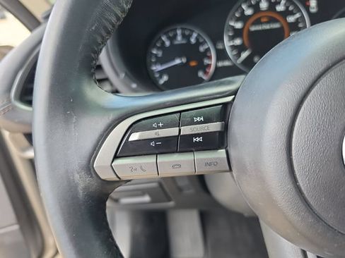 Used 2023 MAZDA MAZDA3 s FWD image 19