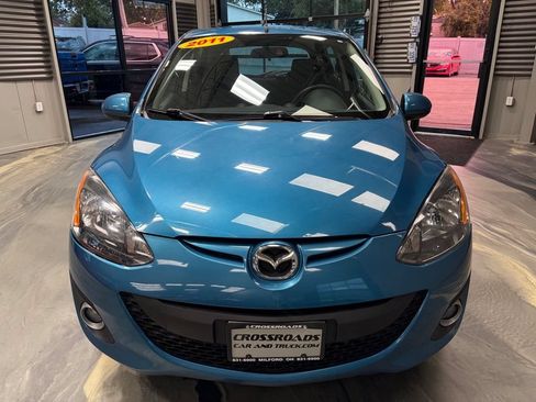 Used 2011 MAZDA MAZDA2 Touring FWD image 32