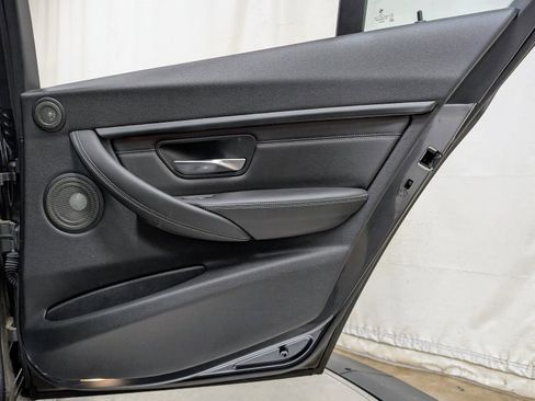 Used 2015 BMW M3 image 19