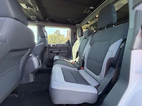 New 2025 Ford Bronco Base w/ Sasquatch Package image 17