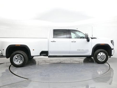 New 2026 GMC Sierra 3500 Denali Ultimate image 6