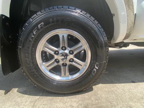 Used 2011 Toyota Tacoma PreRunner w/ SR5 Pkg #2 RWD image 24