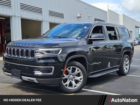 Used 2022 Jeep Wagoneer Series II RWD image 1