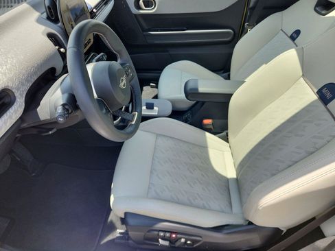 Used 2025 MINI Cooper S FWD image 10