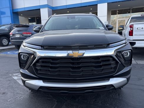 New 2026 Chevrolet TrailBlazer LT w/ Convenience Package AWD/4WD image 8