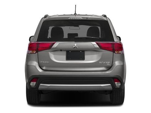Used 2018 Mitsubishi Outlander LE FWD image 5
