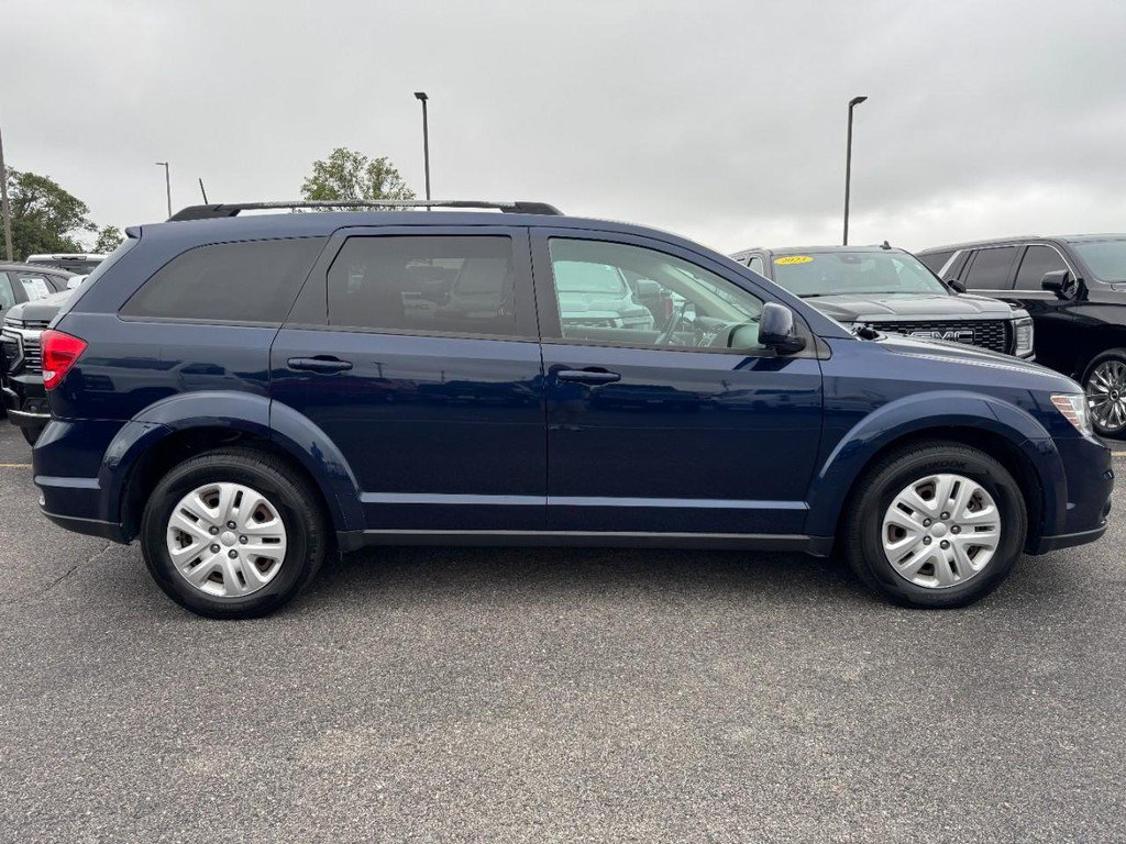 Used 2019 Dodge Journey SE w/ Premium Group FWD image 1