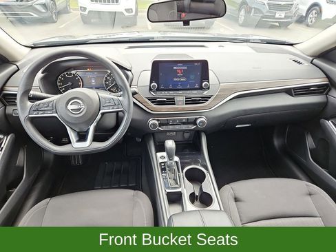 Used 2023 Nissan Altima 2.5 SV image 9