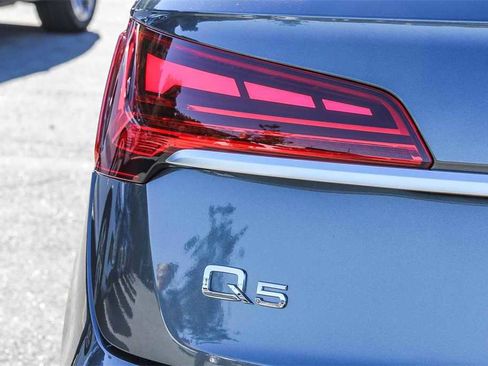 Used 2022 Audi Q5 2.0T Premium image 11