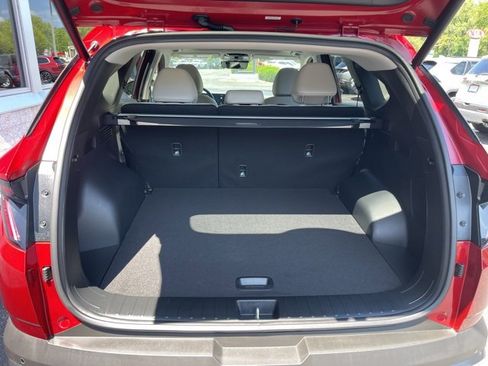 Used 2025 Hyundai Tucson Limited image 11