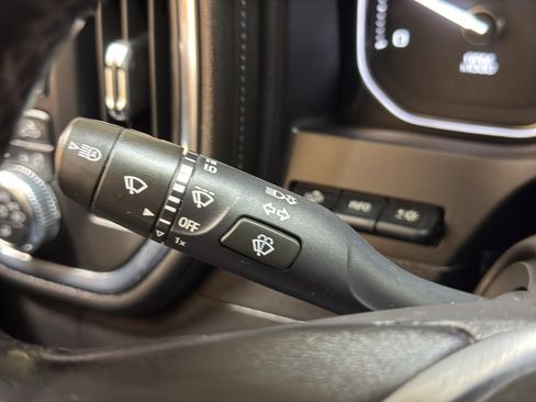 Used 2022 GMC Sierra 3500 Denali w/ Denali Ultimate Package image 30