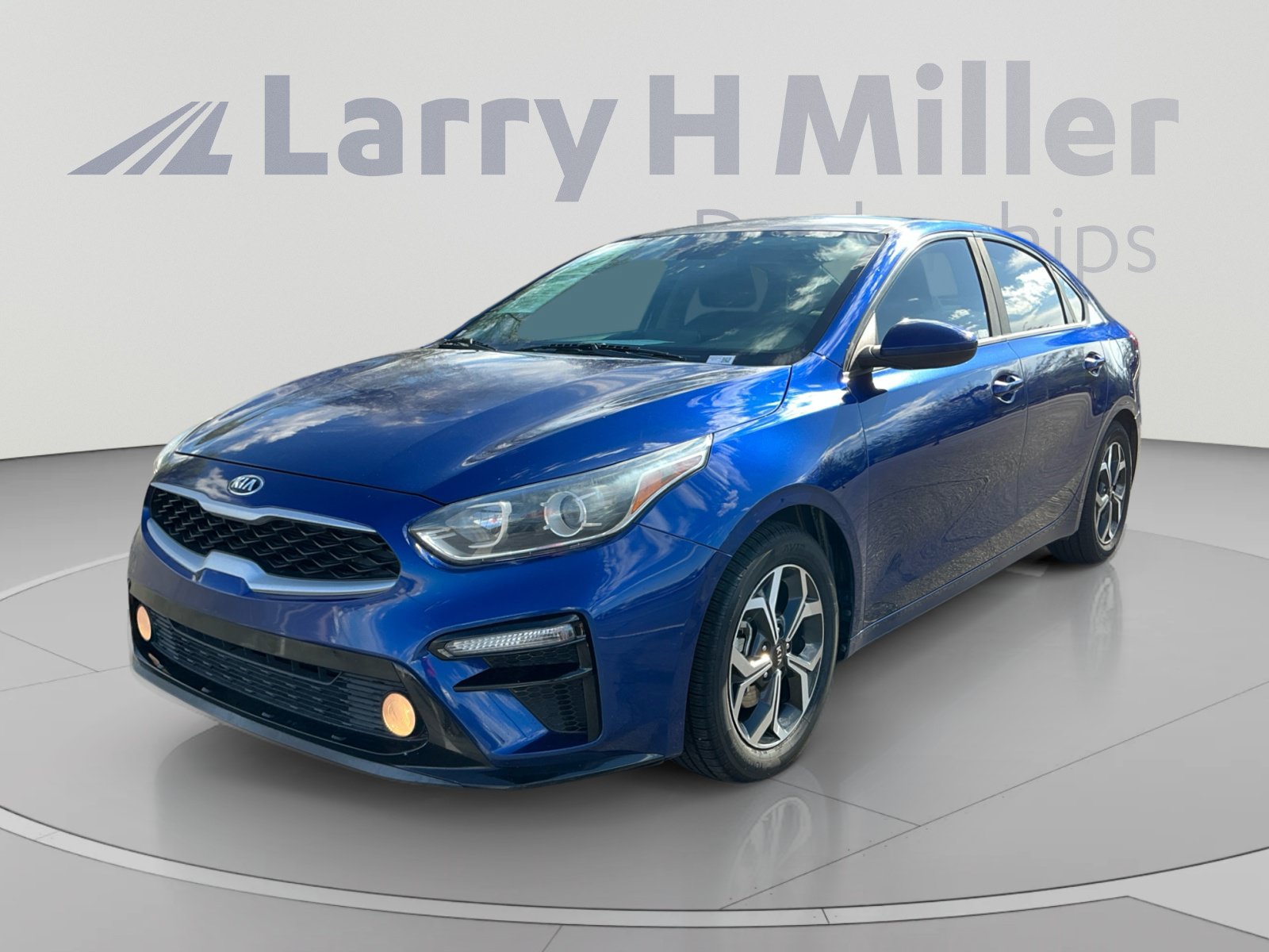 Used 2019 Kia Forte LXS FWD image 1