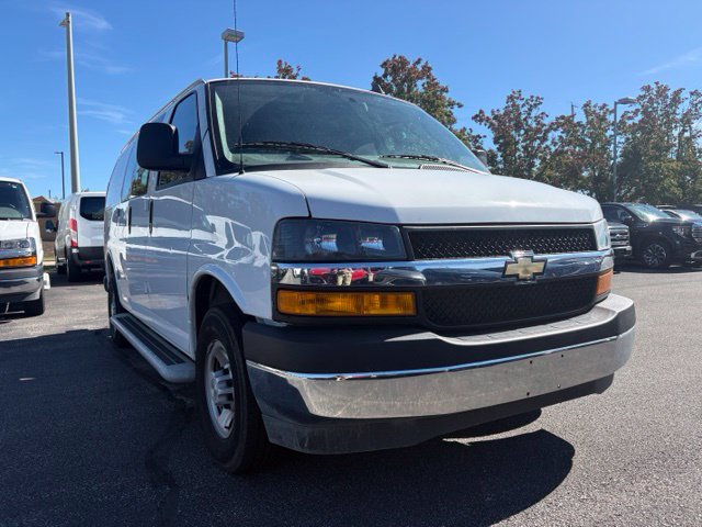Used 2025 Chevrolet Express 2500 w/ Driver Convenience Package RWD image 14