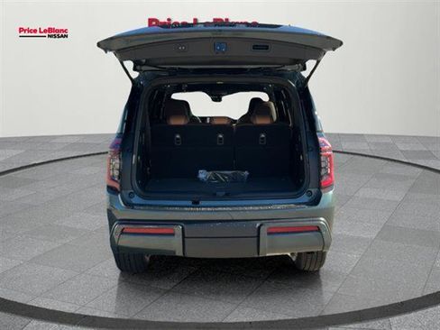 New 2026 Nissan Armada SL w/ Captain's Chari Seat Package RWD image 24