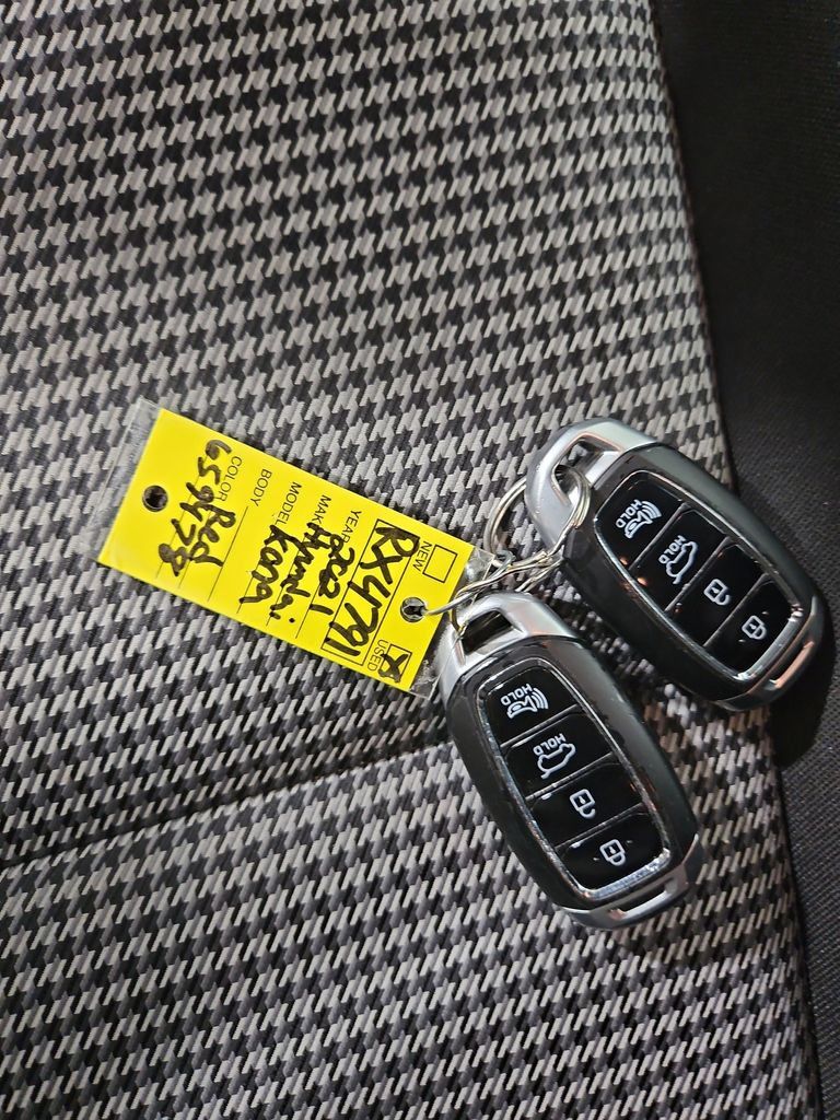 Used 2021 Hyundai Kona SEL w/ Cargo Package FWD image 28