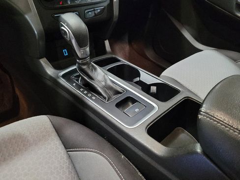 Used 2018 Ford Escape SE w/ SE Sync 3 Package AWD/4WD image 26