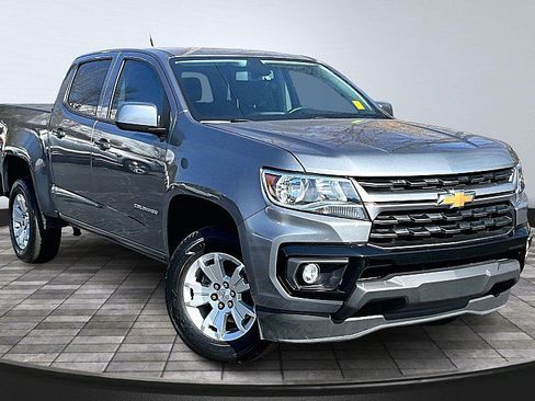 Used 2022 Chevrolet Colorado LT w/ LT Convenience Package image 12