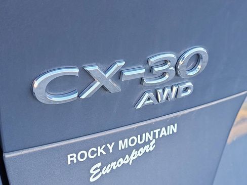 Used 2020 MAZDA CX-30 Premium image 15