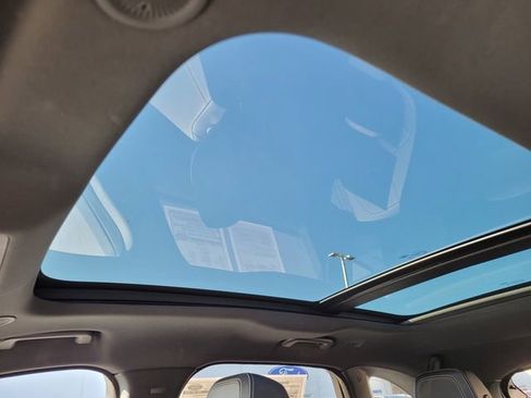 Used 2025 Jaguar F-PACE R-Dynamic S image 25