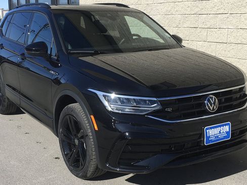 New 2024 Volkswagen Tiguan SE R-Line image 1