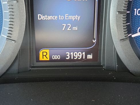 Used 2020 Toyota Sienna XLE w/ XLE Navigation Package FWD image 27
