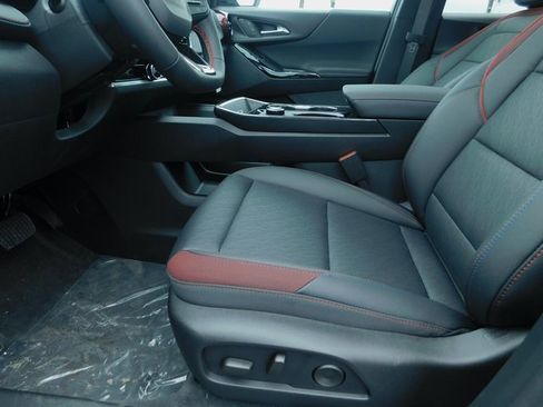 New 2025 Chevrolet Equinox RS image 21