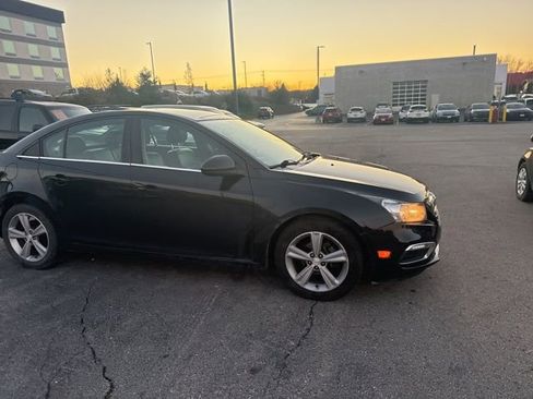 Used 2015 Chevrolet Cruze LT image 5