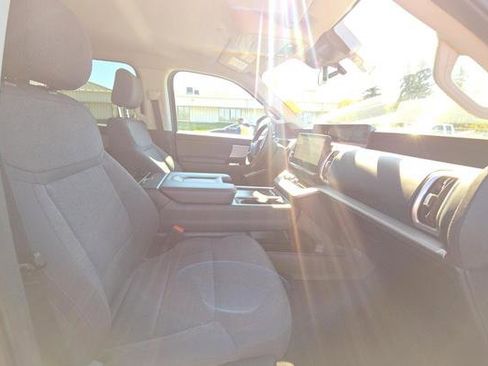 Used 2025 Ford Expedition Max Active AWD/4WD image 6