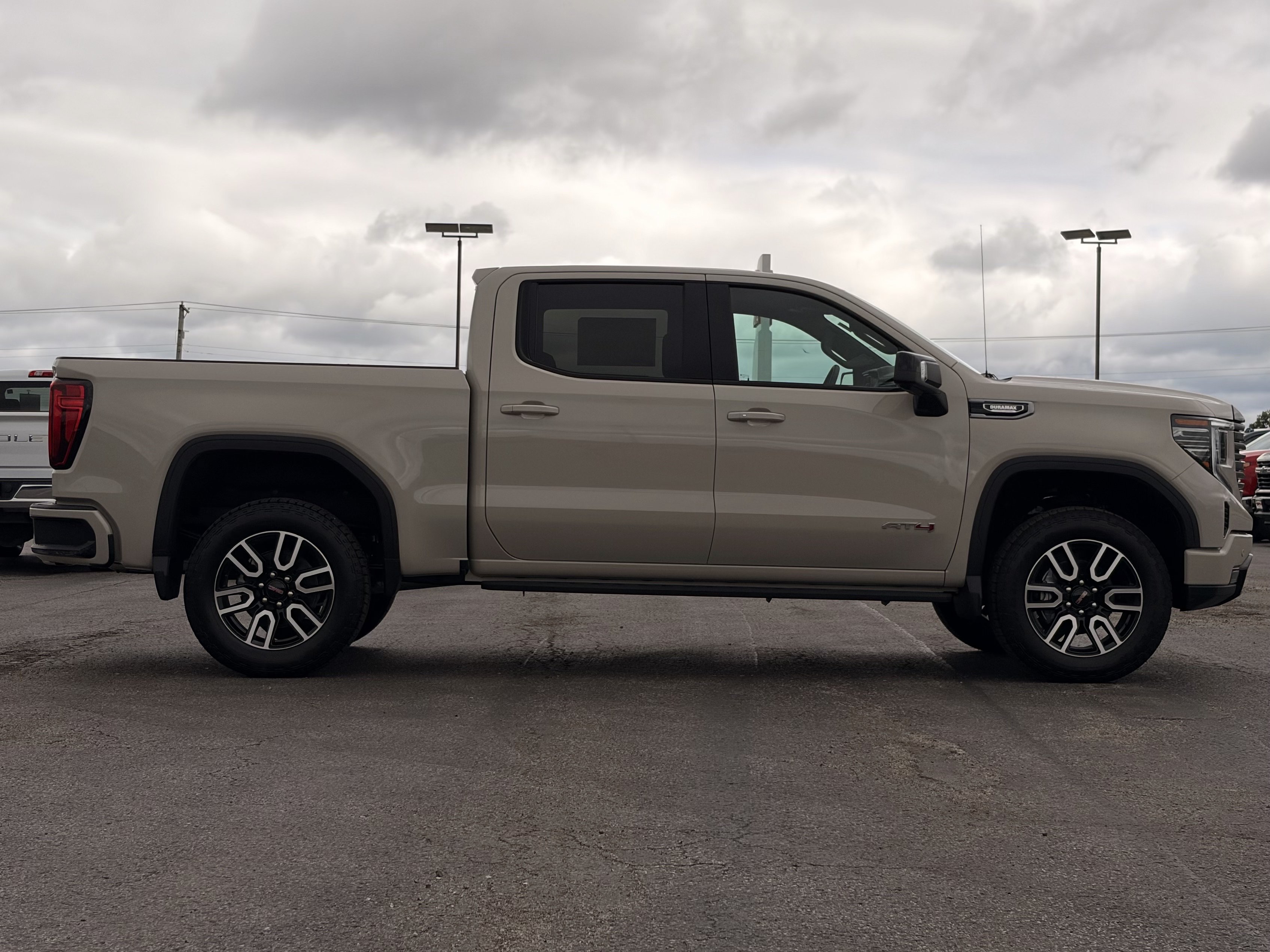 New 2026 GMC Sierra 1500 AT4 w/ AT4 Premium Package AWD/4WD image 2