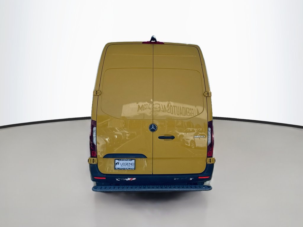 Used 2021 Mercedes-Benz Sprinter 2500 image 7