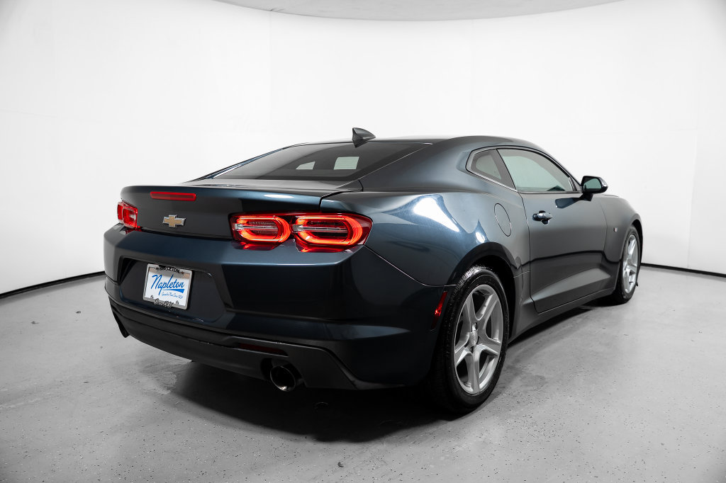 Used 2020 Chevrolet Camaro LT w/ Technology Package RWD image 8