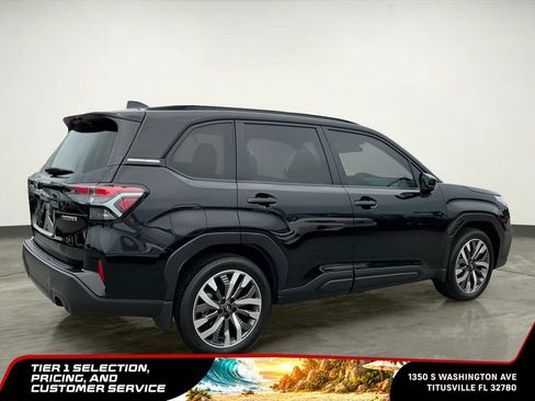 Used 2025 Subaru Forester Touring w/ Popular Package - Touring AWD/4WD image 9