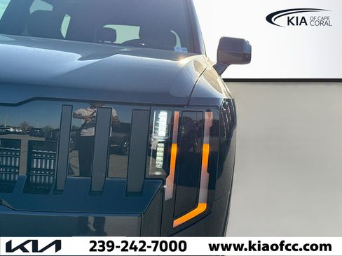 New 2027 Kia Telluride S image 9