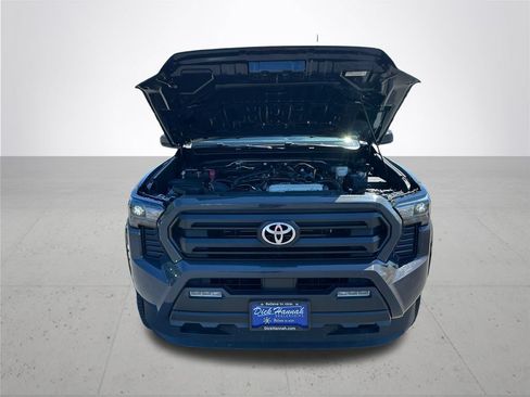 Used 2024 Toyota Tacoma SR5 AWD/4WD image 4