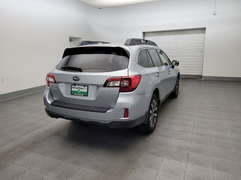 Used 2015 Subaru Outback 2.5i Limited AWD/4WD image 9
