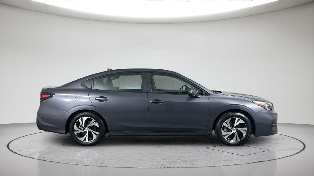 Used 2025 Subaru Legacy Premium AWD/4WD image 6