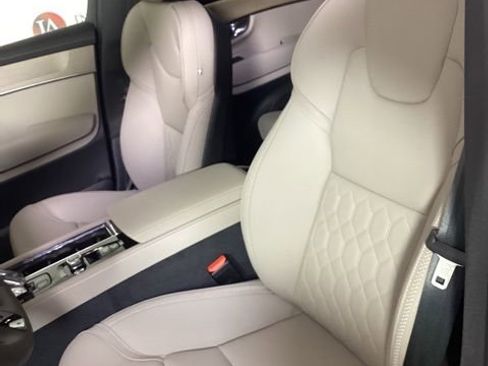 New 2026 Volvo XC90 T8 Plus w/ Protection Package Premier image 13
