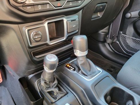 Used 2023 Jeep Wrangler Sport image 22