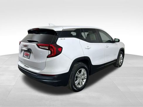 Used 2023 GMC Terrain SLE image 7
