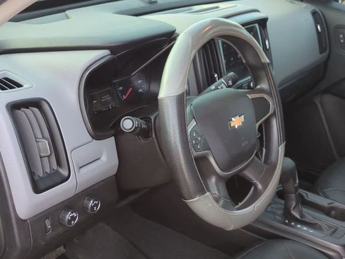 Used 2020 Chevrolet Colorado W/T w/ WT Convenience Package image 10