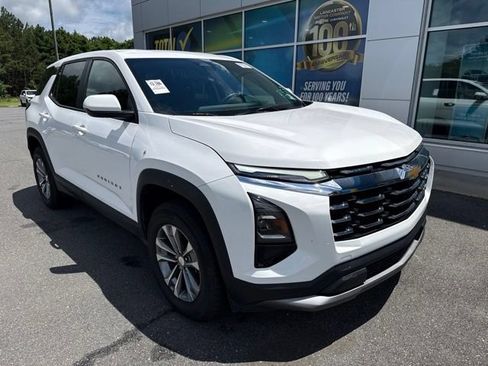 Used 2025 Chevrolet Equinox LT AWD/4WD image 1