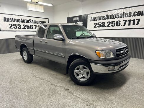 Used 2001 Toyota Tundra SR5 w/ Convenience Pkg RWD image 1
