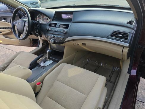 Used 2012 Honda Accord LX image 25
