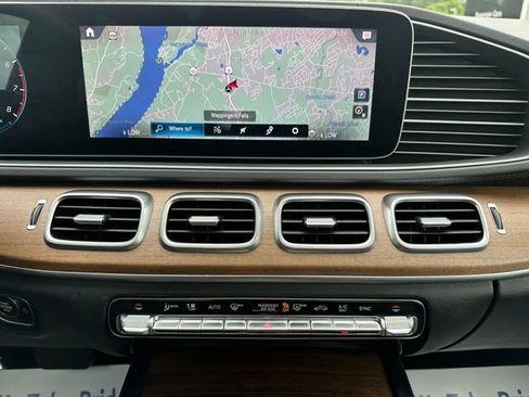 Used 2022 Mercedes-Benz GLS 450 4MATIC image 37