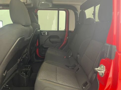 Used 2025 Jeep Gladiator Mojave image 20