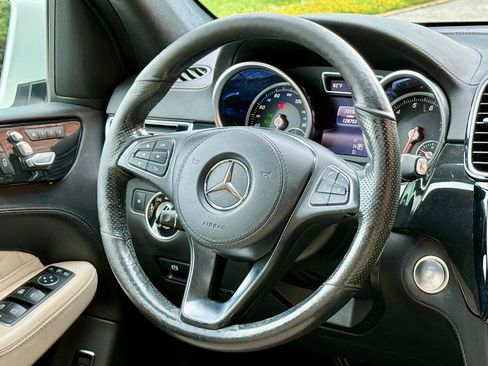 Used 2017 Mercedes-Benz GLS 450 4MATIC image 21