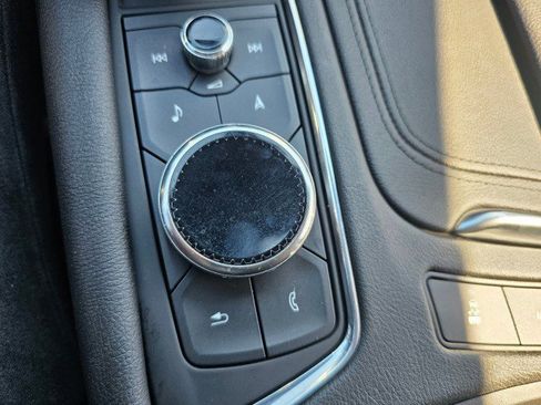 Used 2020 Cadillac XT5 Sportv image 38