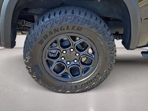 Used 2024 Chevrolet Silverado 1500 ZR2 w/ ZR2 Bison Edition AWD/4WD image 7